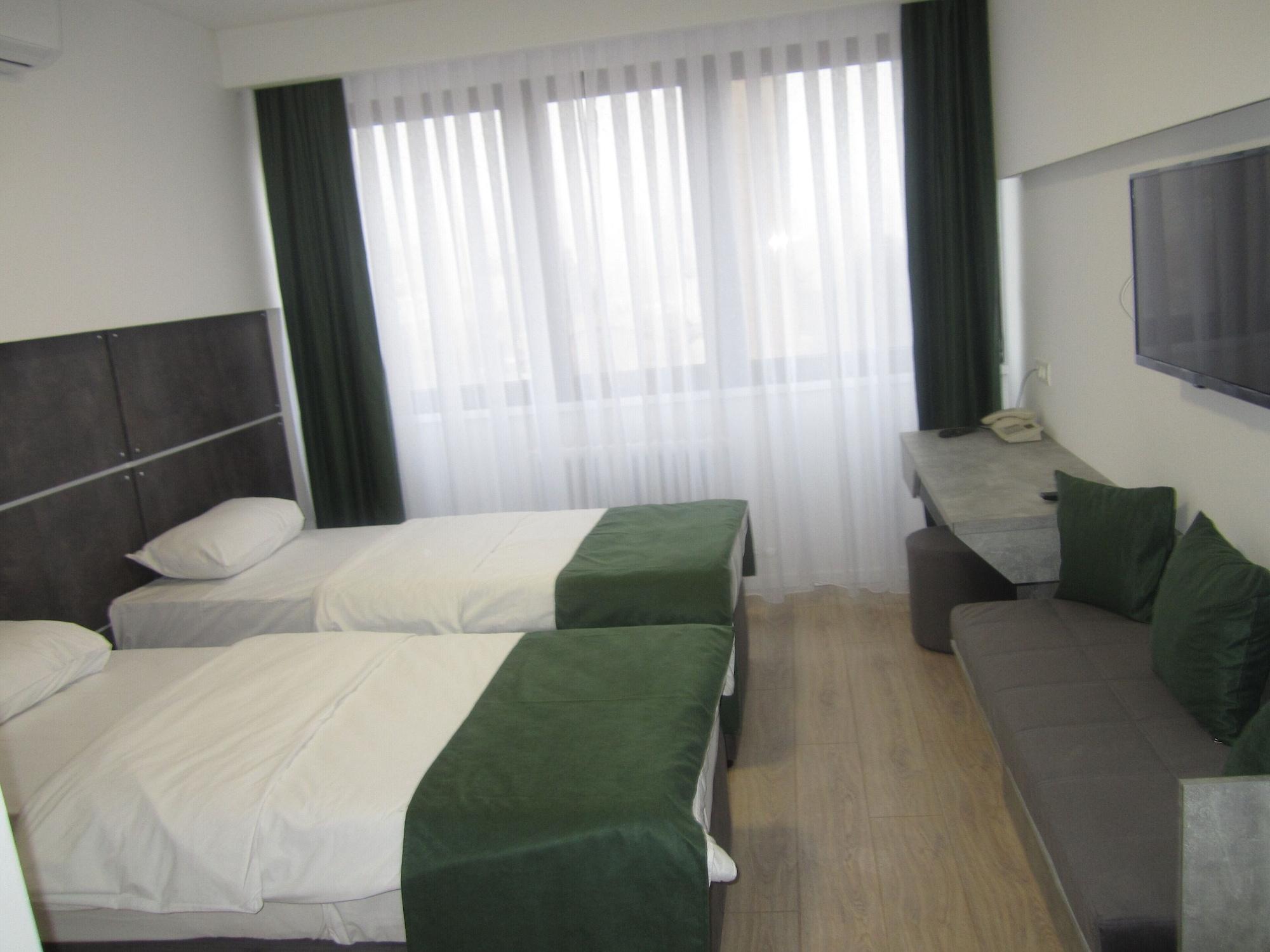 Hotel Grand Sarajevo Bagian luar foto