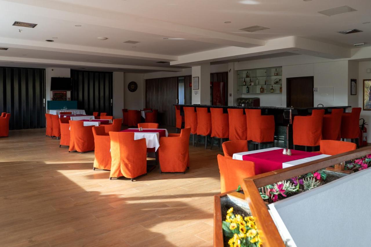 Hotel Grand Sarajevo Bagian luar foto