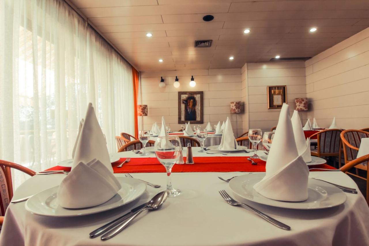 Hotel Grand Sarajevo Bagian luar foto