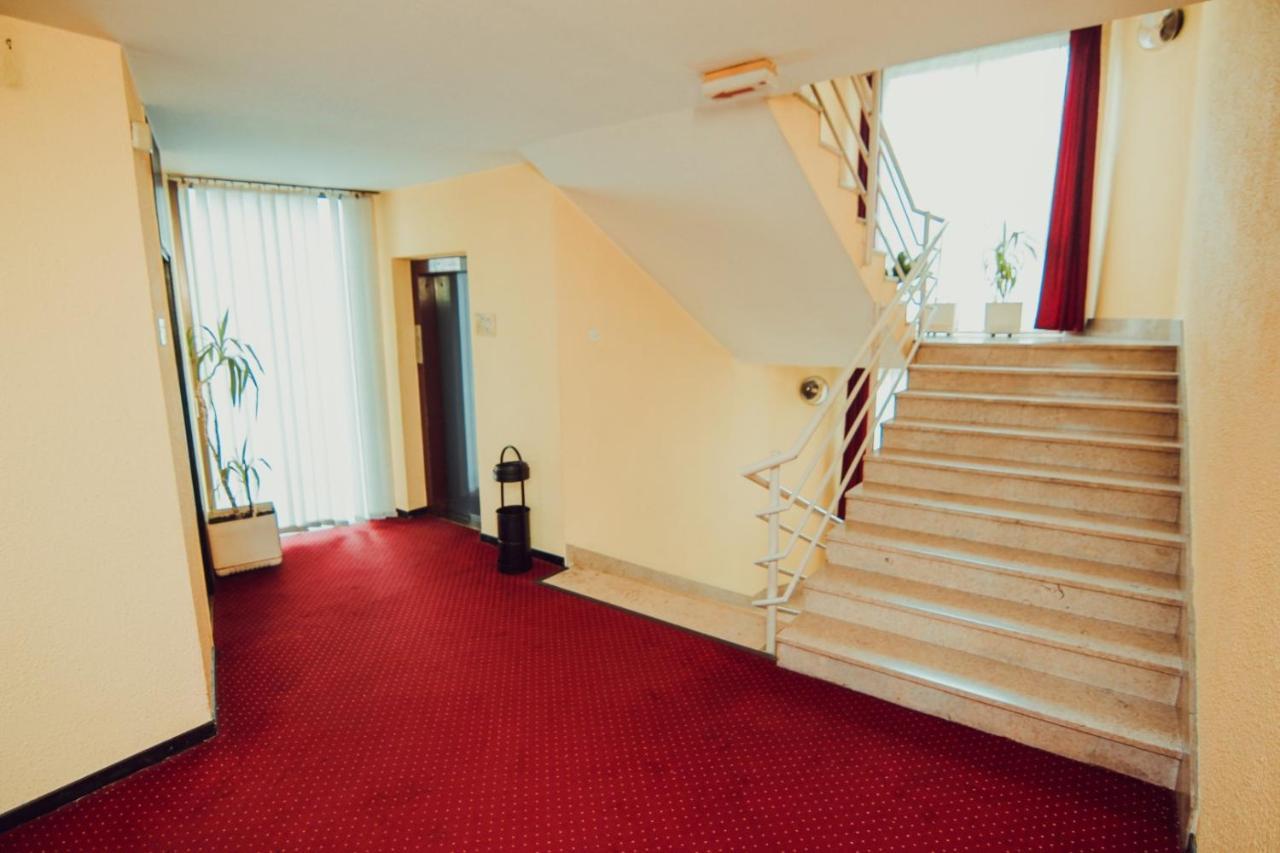 Hotel Grand Sarajevo Bagian luar foto