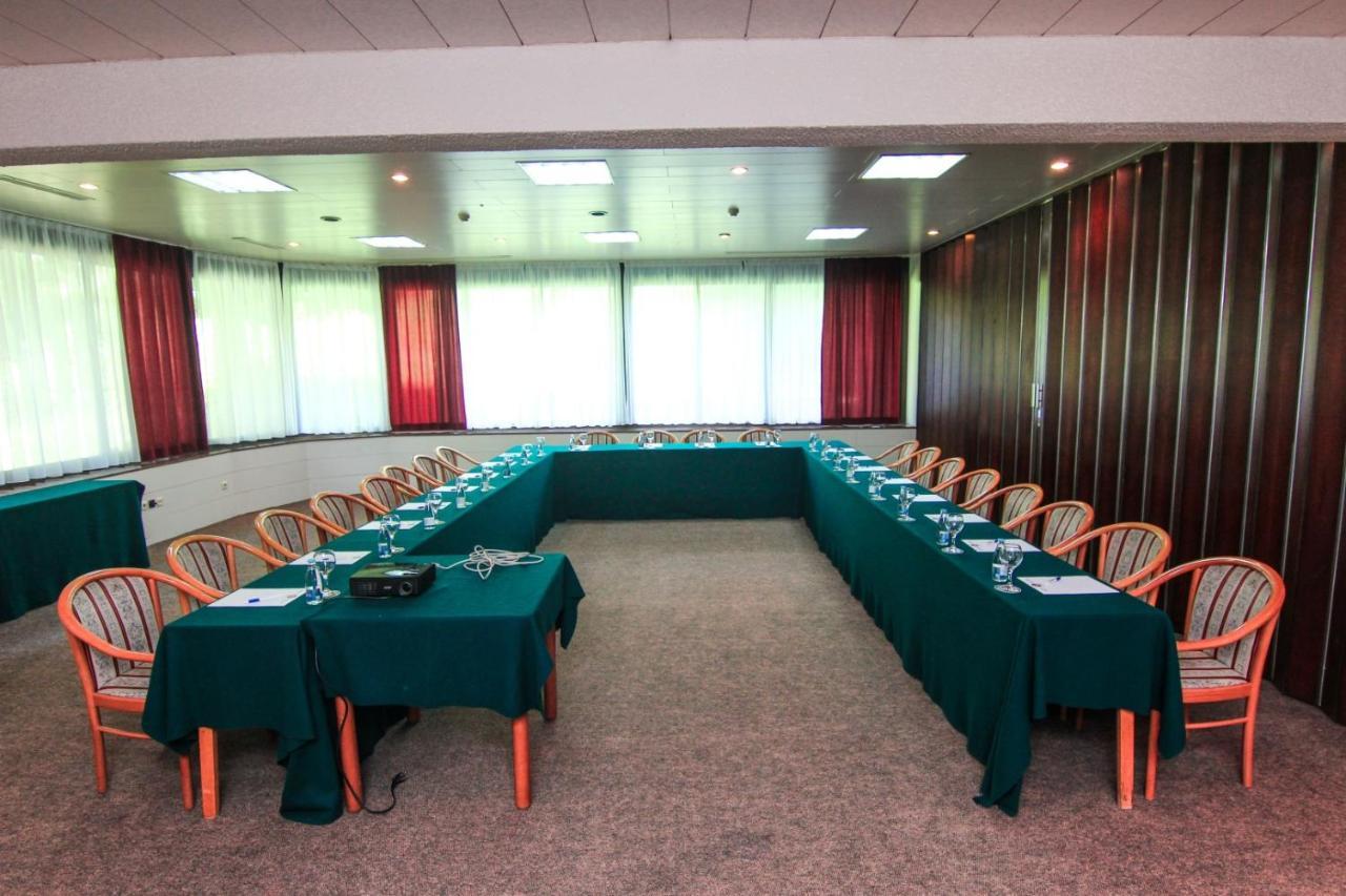 Hotel Grand Sarajevo Bagian luar foto