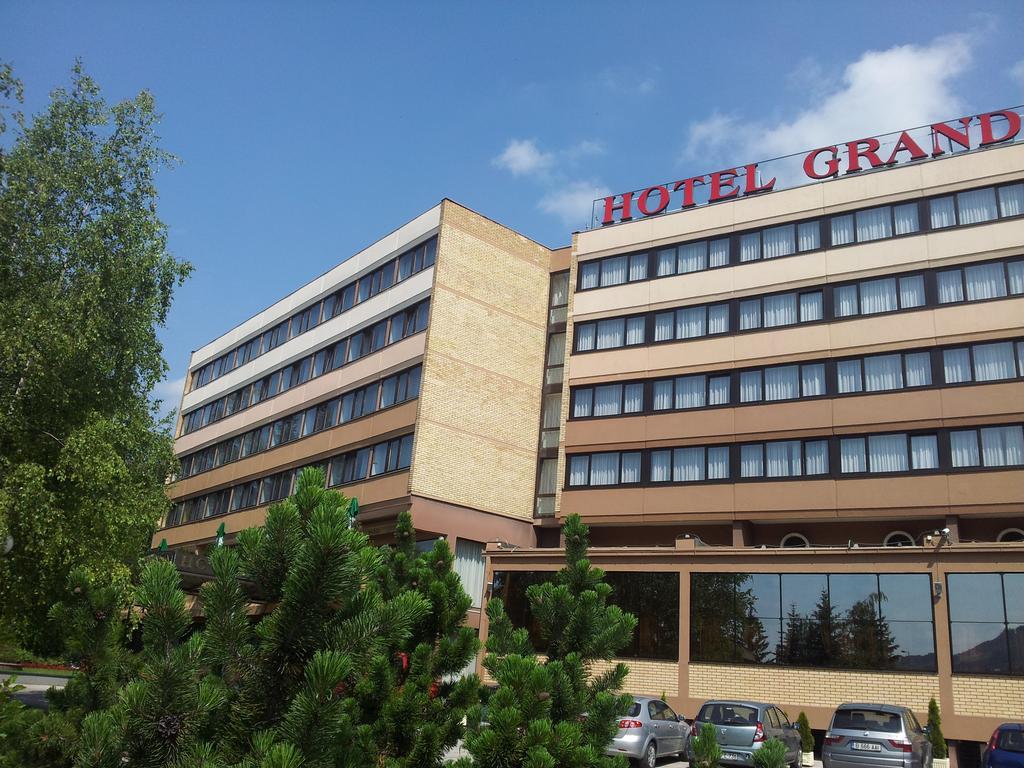 Hotel Grand Sarajevo Bagian luar foto